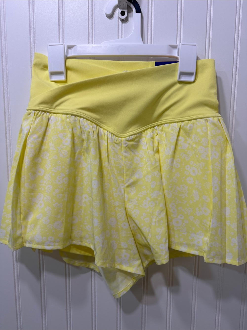 JoyLab Yellow Floral Shorts size S